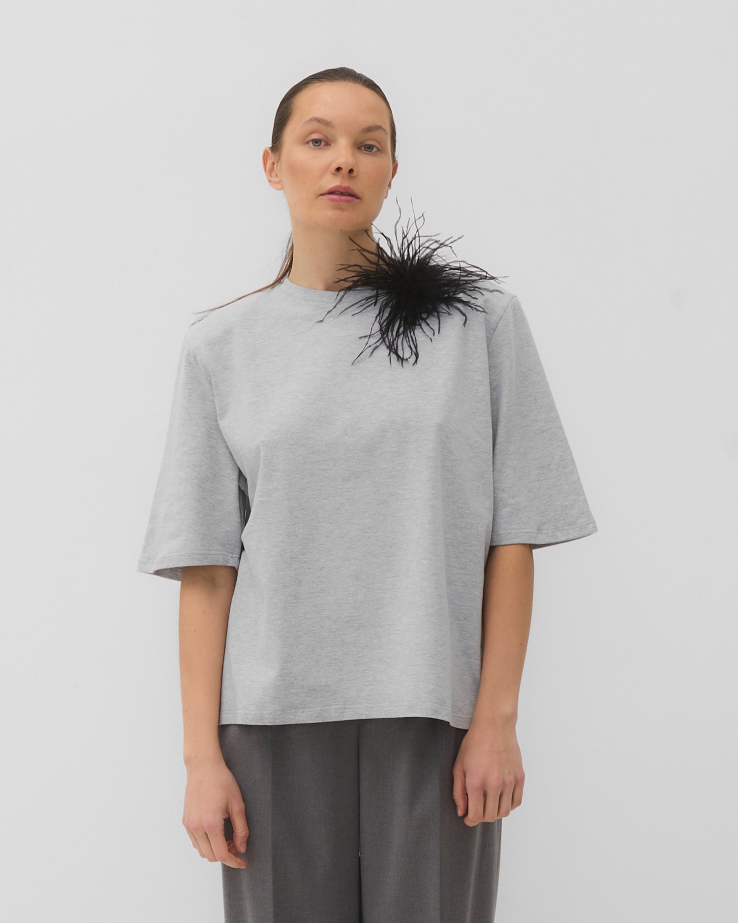 T-Shirt Art grey z poduchami