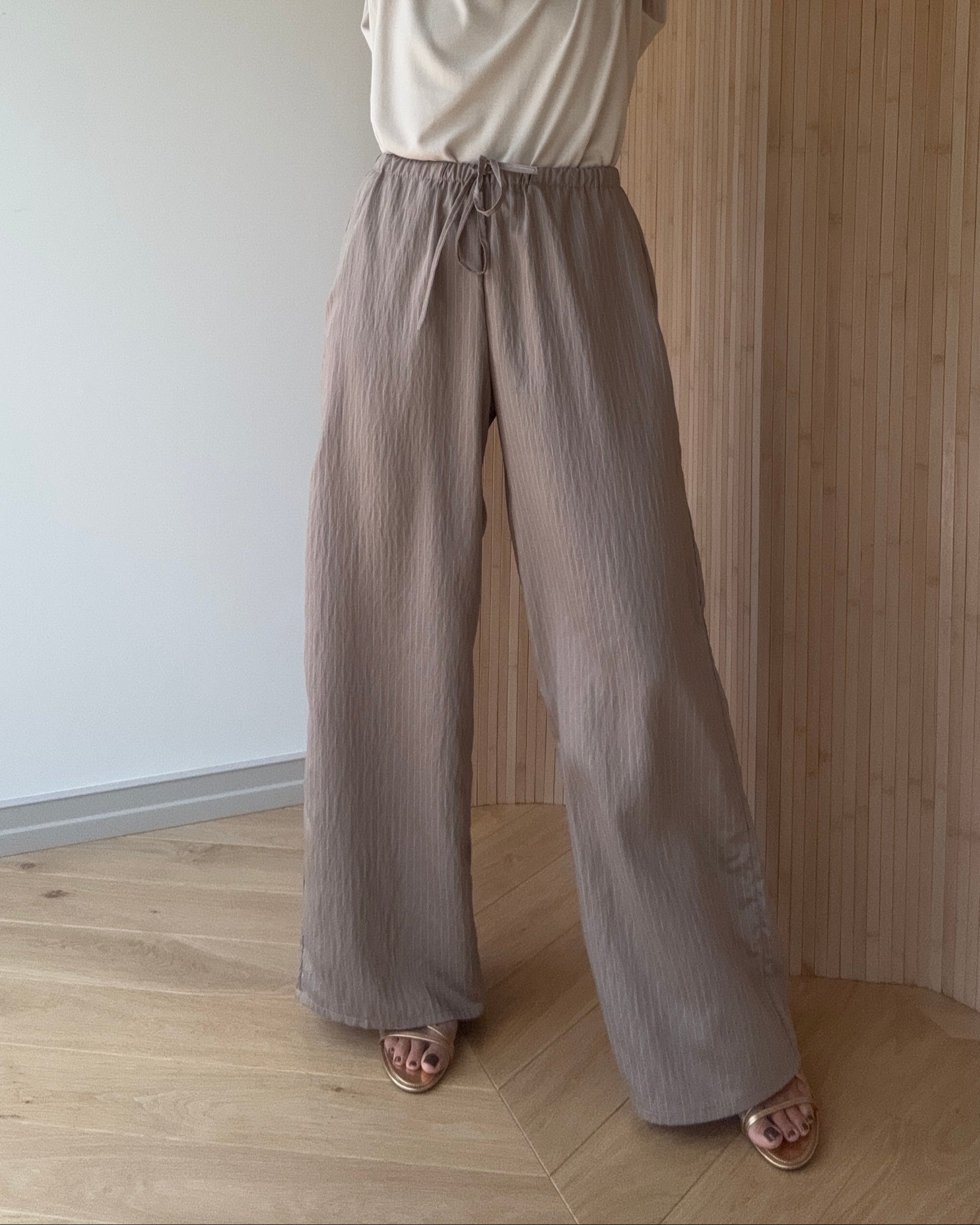 Spodnie Flow taupe