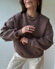modna bluza oversize w odcieniu czekoladowym, styl casual