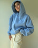 Damska bluza z kapturem w kolorze sky blue, styl casual