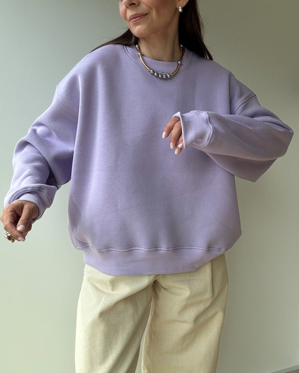 pastelowa bluza z dzianiny w kolorze lavender, widok z przodu